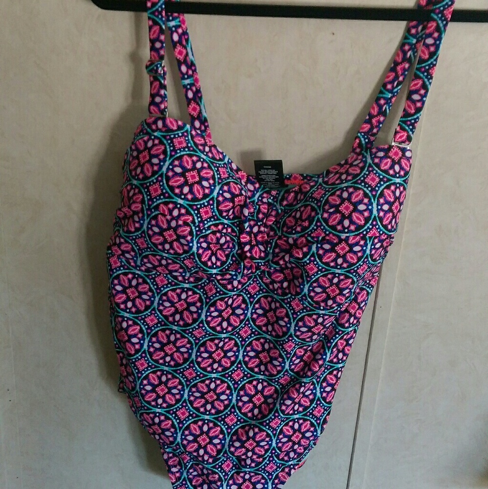 Catalina one piece swim suit!